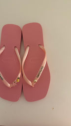 baby pink tong
