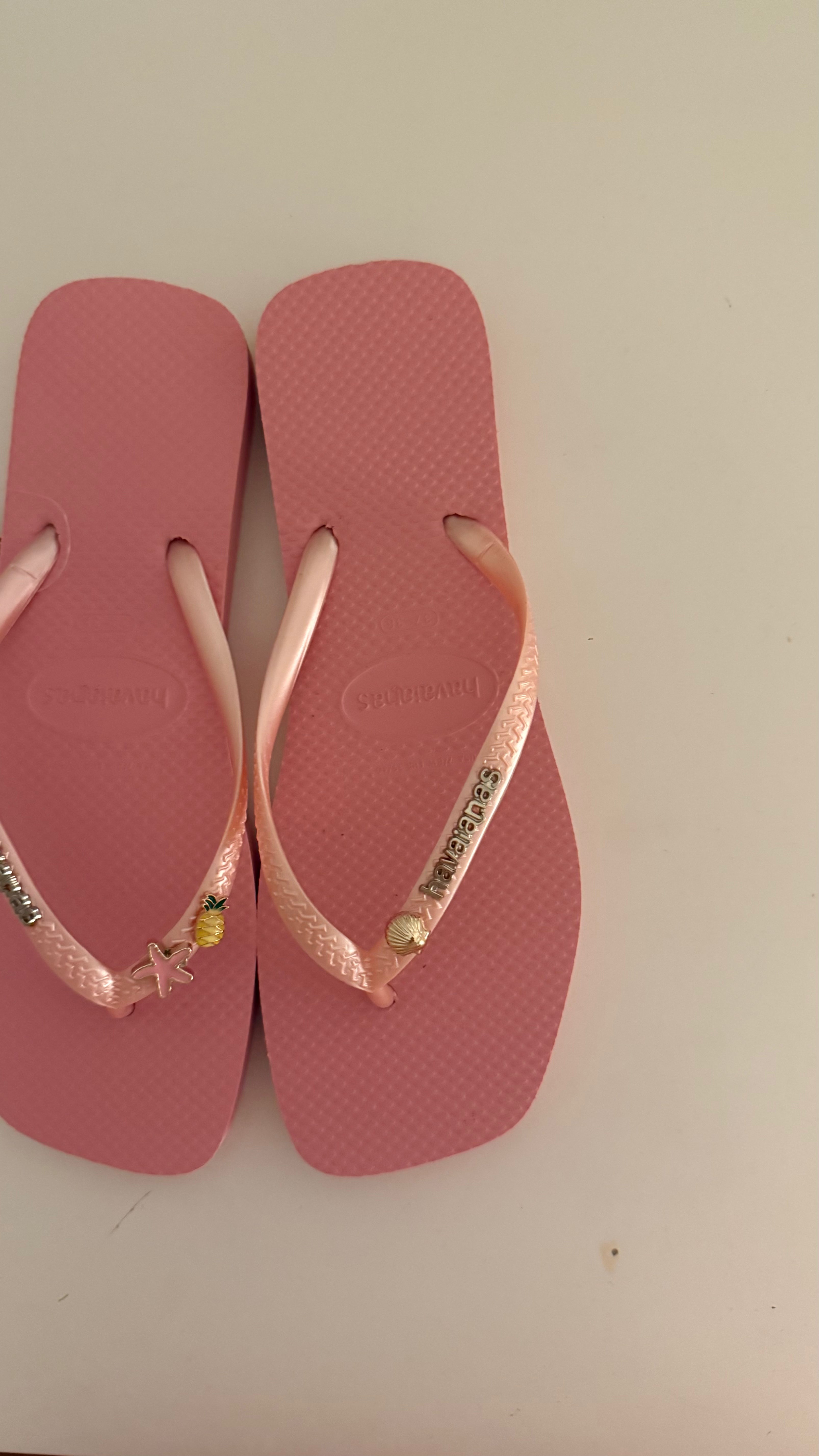 baby pink tong