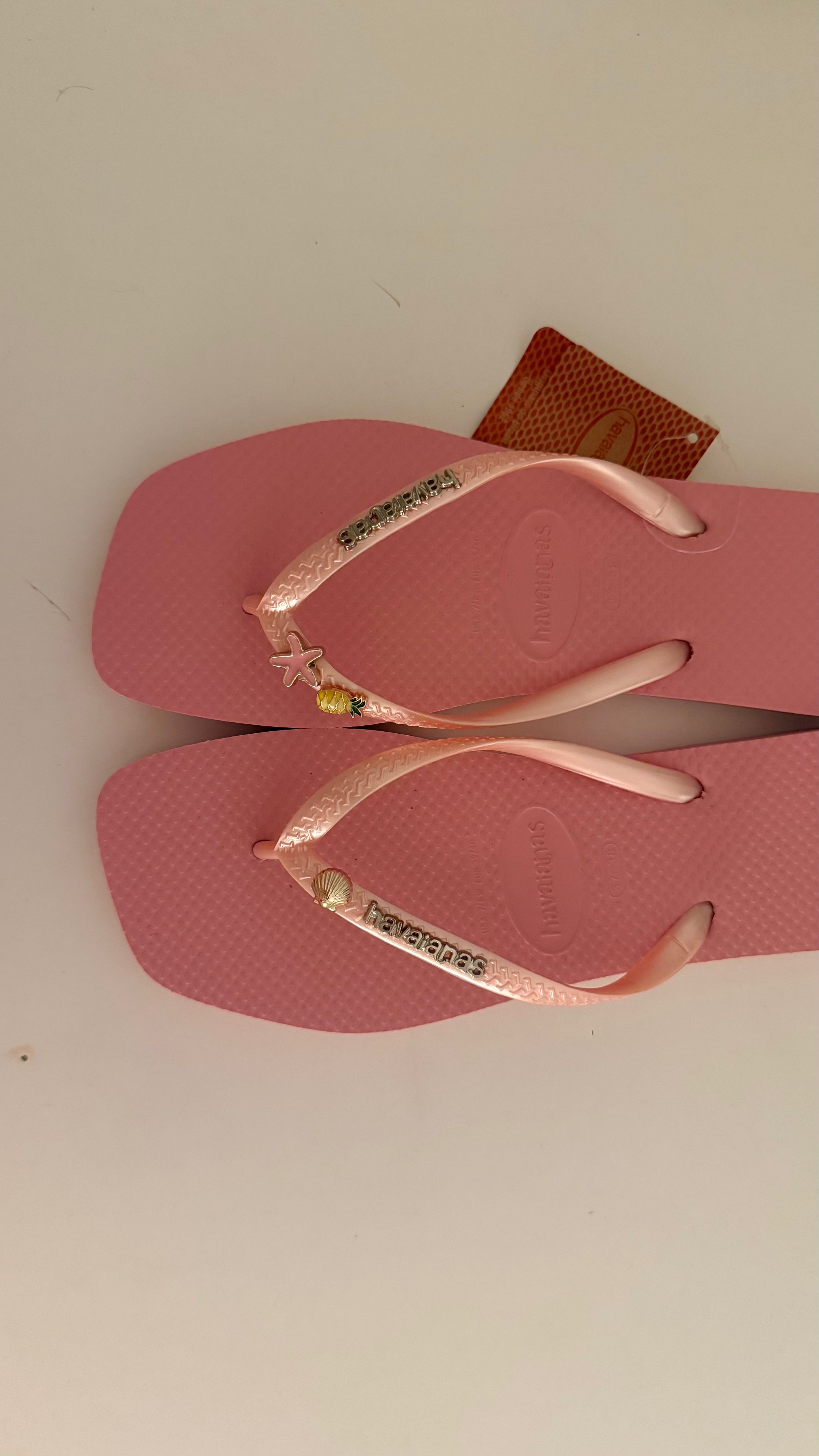 baby pink tong